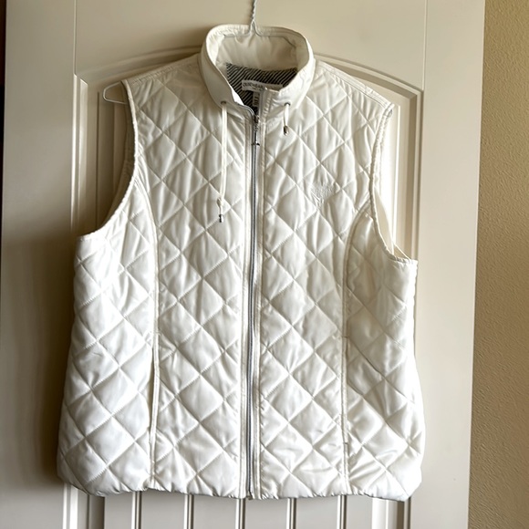 cruisewear & company Jackets & Blazers - Cruisewear & Company lightweight quilted vest/ worn once ! 💕